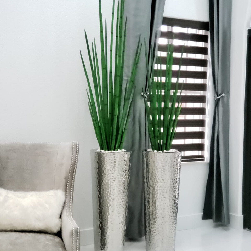 Hammered Cone with 4ft Snake Grass