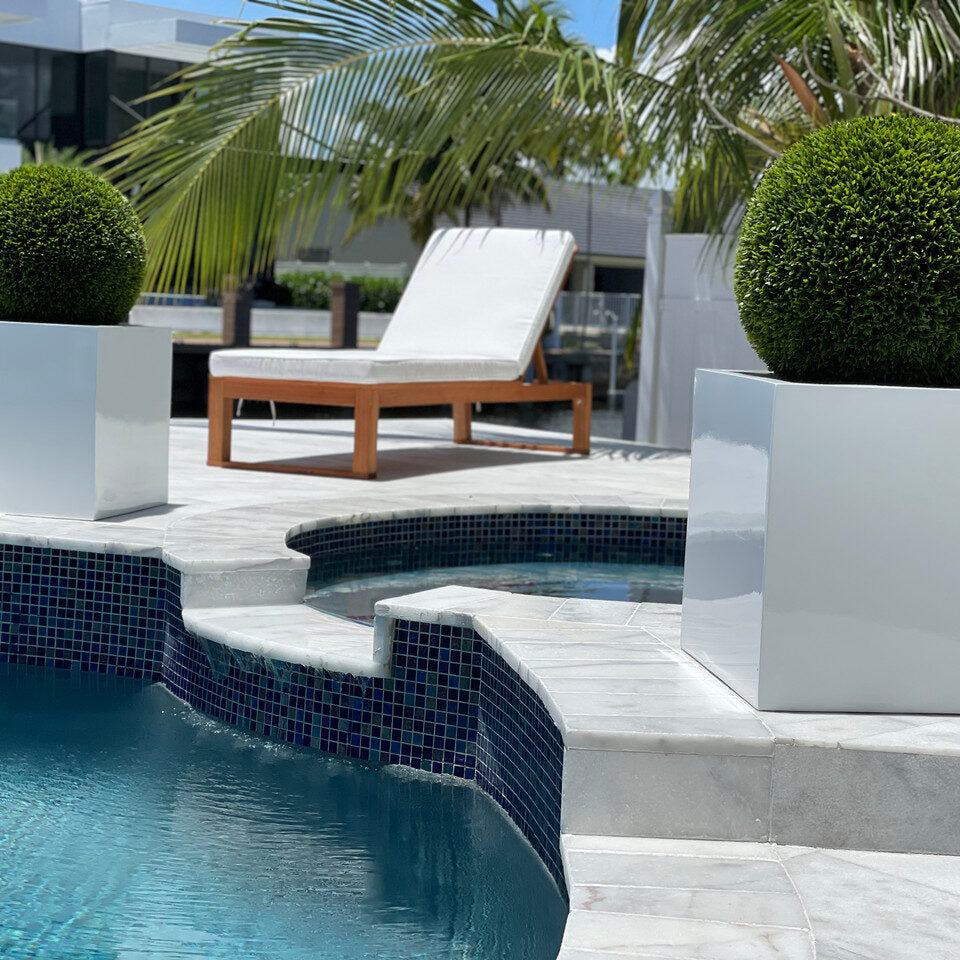 Large Block Fiberglass Planter with 20″ Topiary				
(1 in Stock)