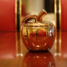 La Pomme Candle (Gold)